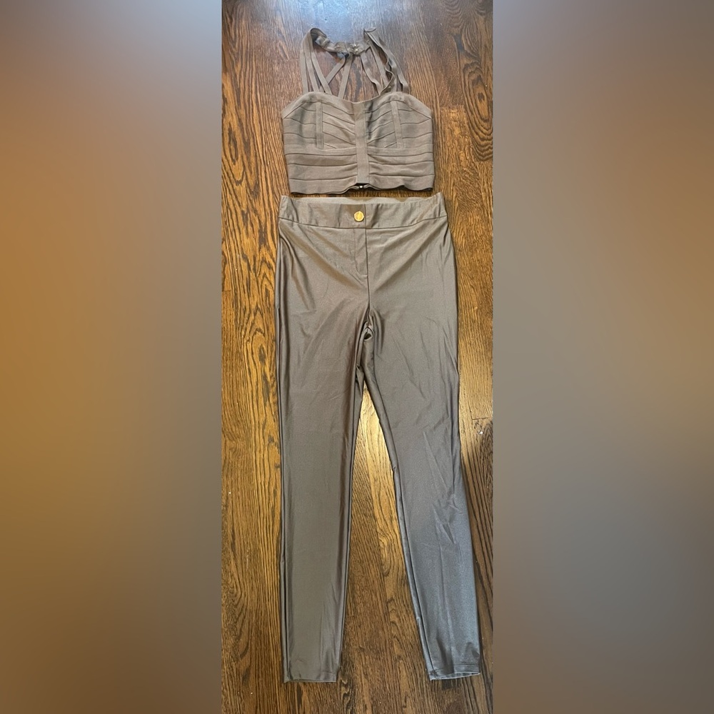 Bebe olive green set size medium